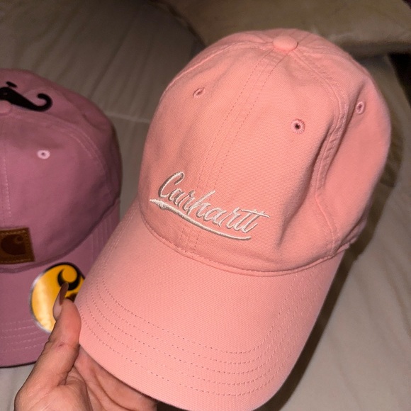 2 Carhartt hats - Picture 3 of 3